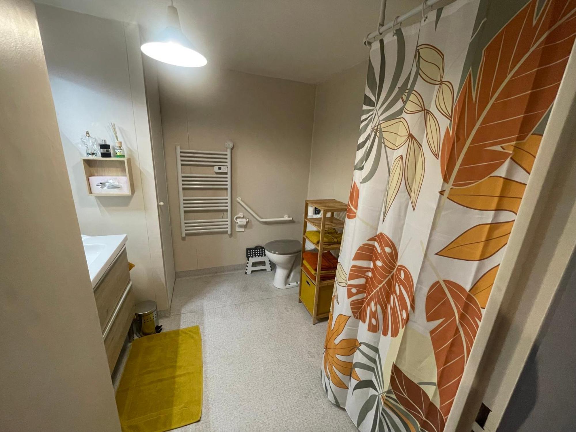 Bed and Breakfast Cosy Arena Ним Экстерьер фото